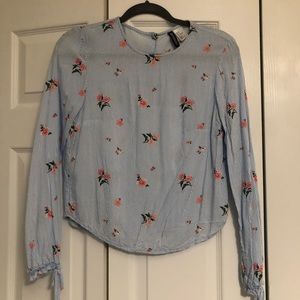 Floral button back top